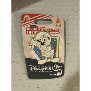 Disney Donald astronaut Niftie Fifties Pin Tomorrowland limited edition
